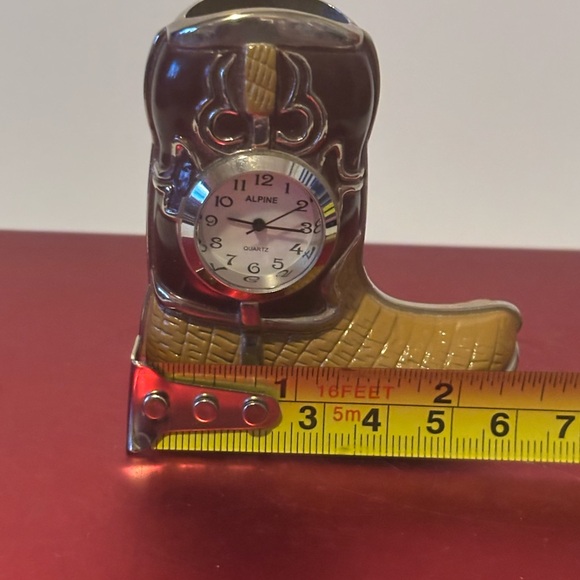 Small Boot Clock. Alpine. Quartz - Picture 5 of 11